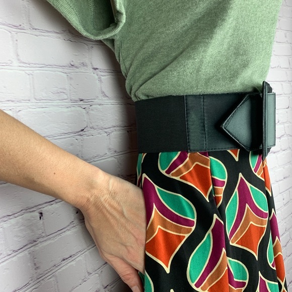 NEW LuLaRoe Madison midi skirt elastic waist hidden pockets high waisted pleated - Picture 3 of 8